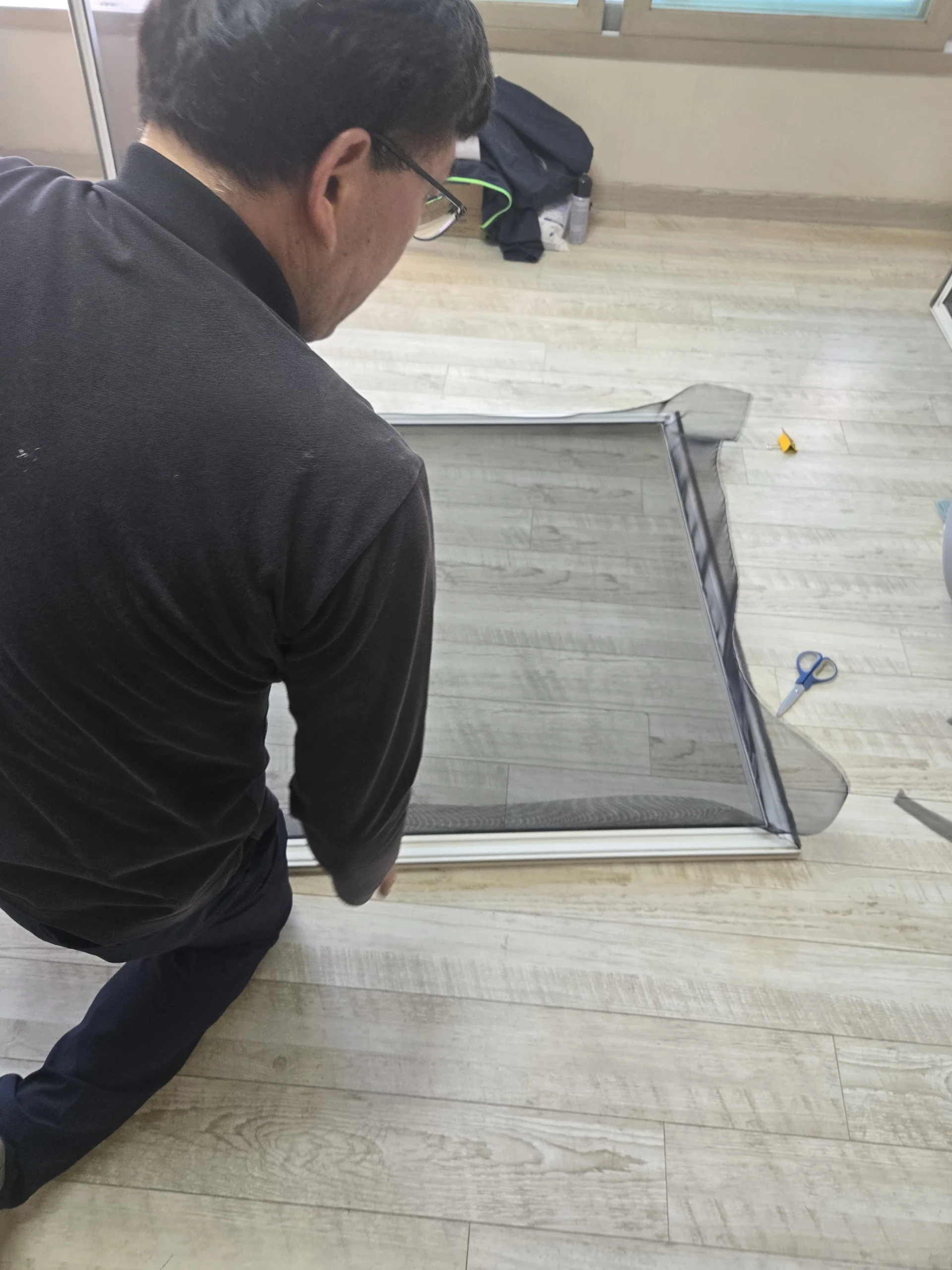 방충망 교체 실습 사진